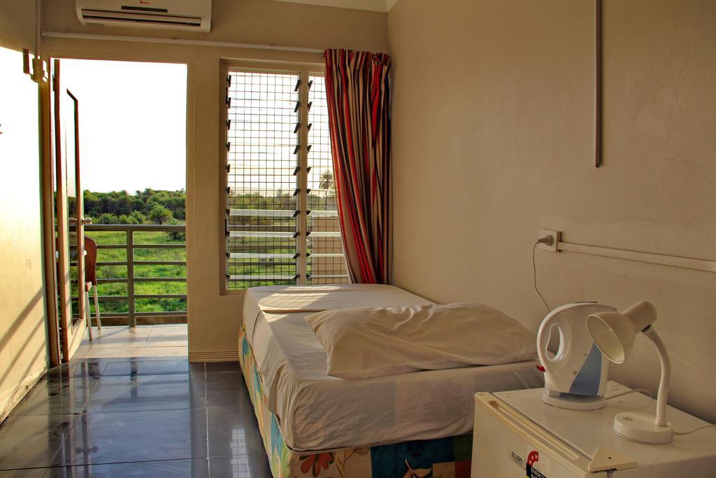 Tropic Of Capricorn Hotel Nadi