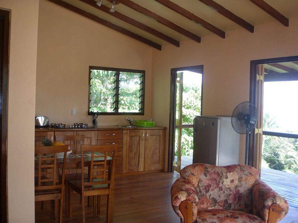 Apartment Korovesi Sunshine