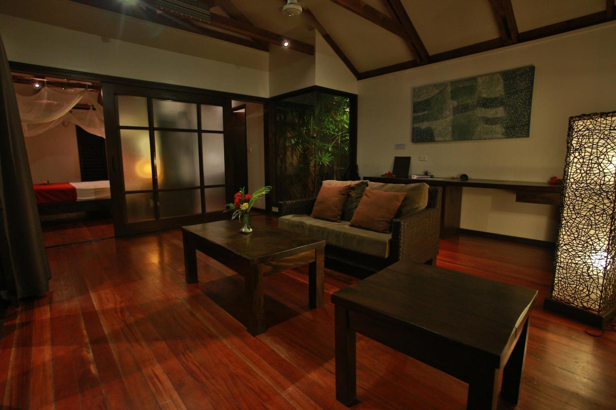 Resort Wananavu