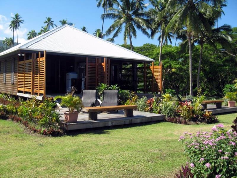 Aroha Taveuni Beachfront Bures Hotel 3*