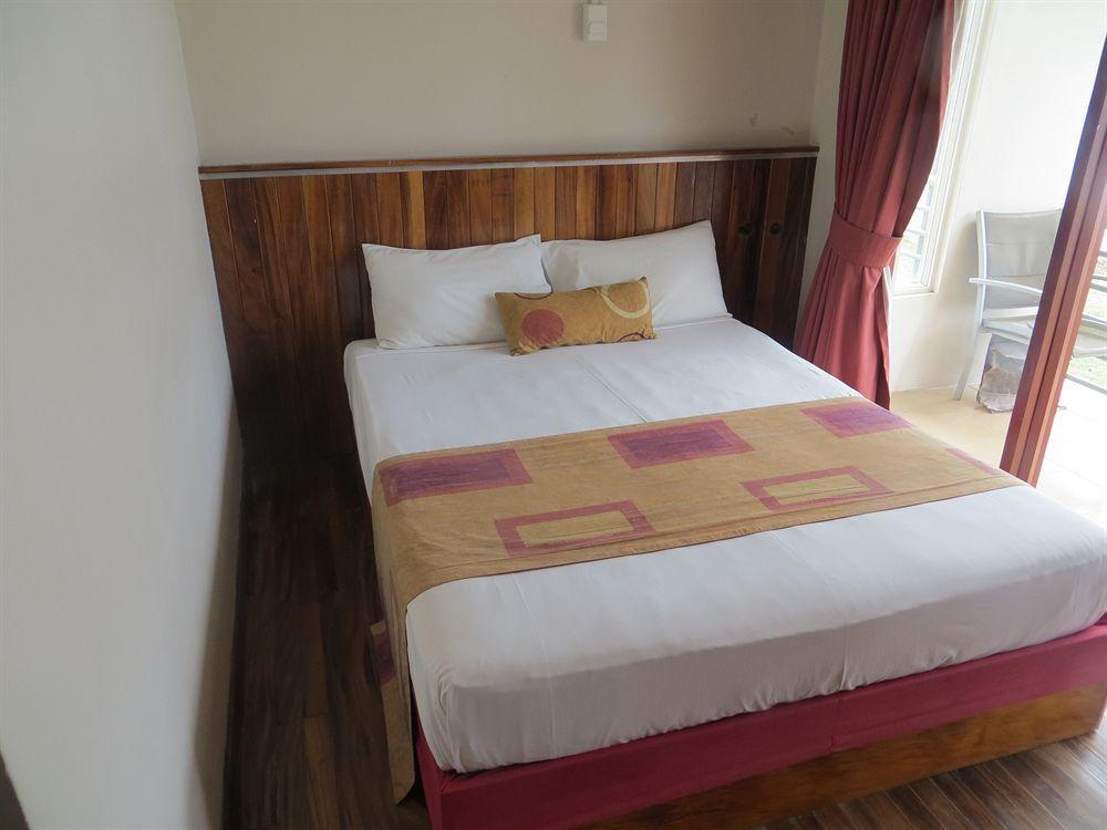 Tropic Of Capricorn Hotel 2*