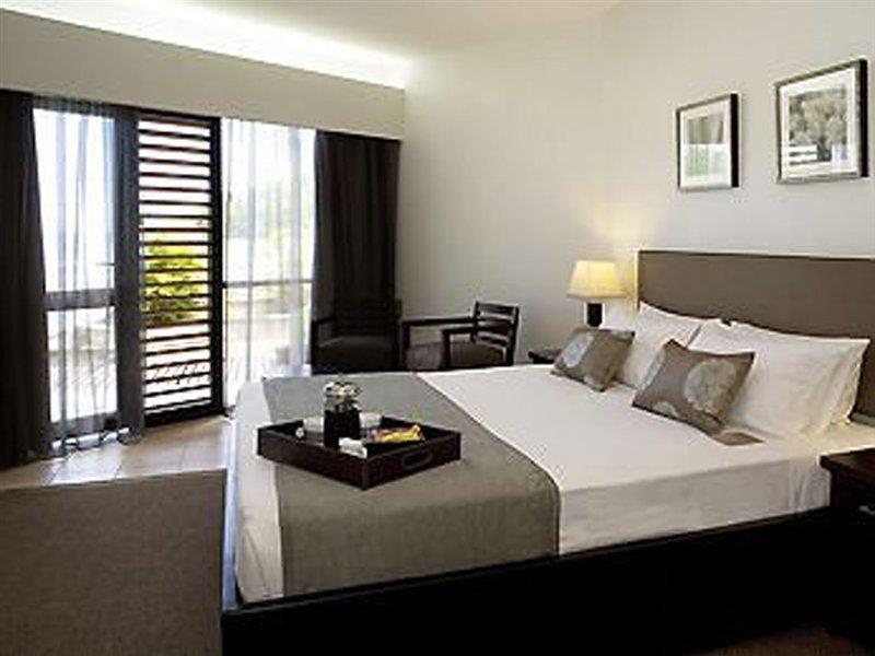 Hotel Novotel Lami Bay Suva