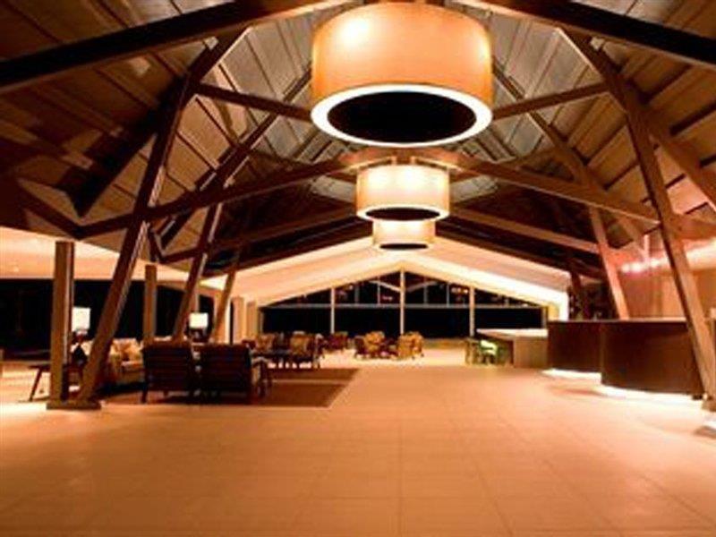 Hotel Novotel Lami Bay 4*