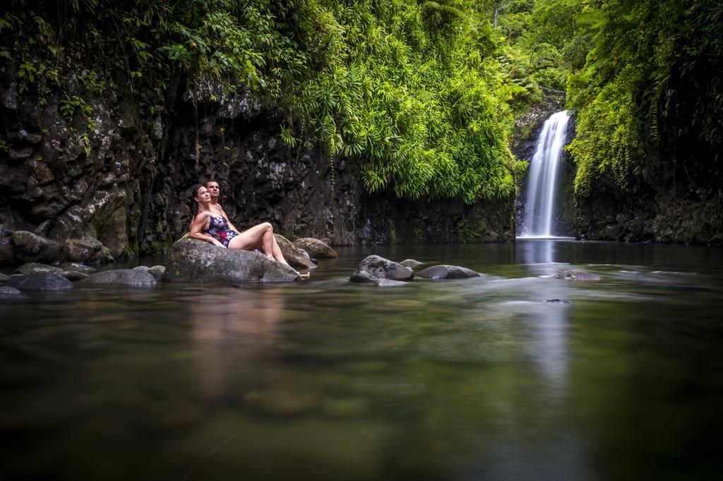  Captain Cook Cruises Fiji