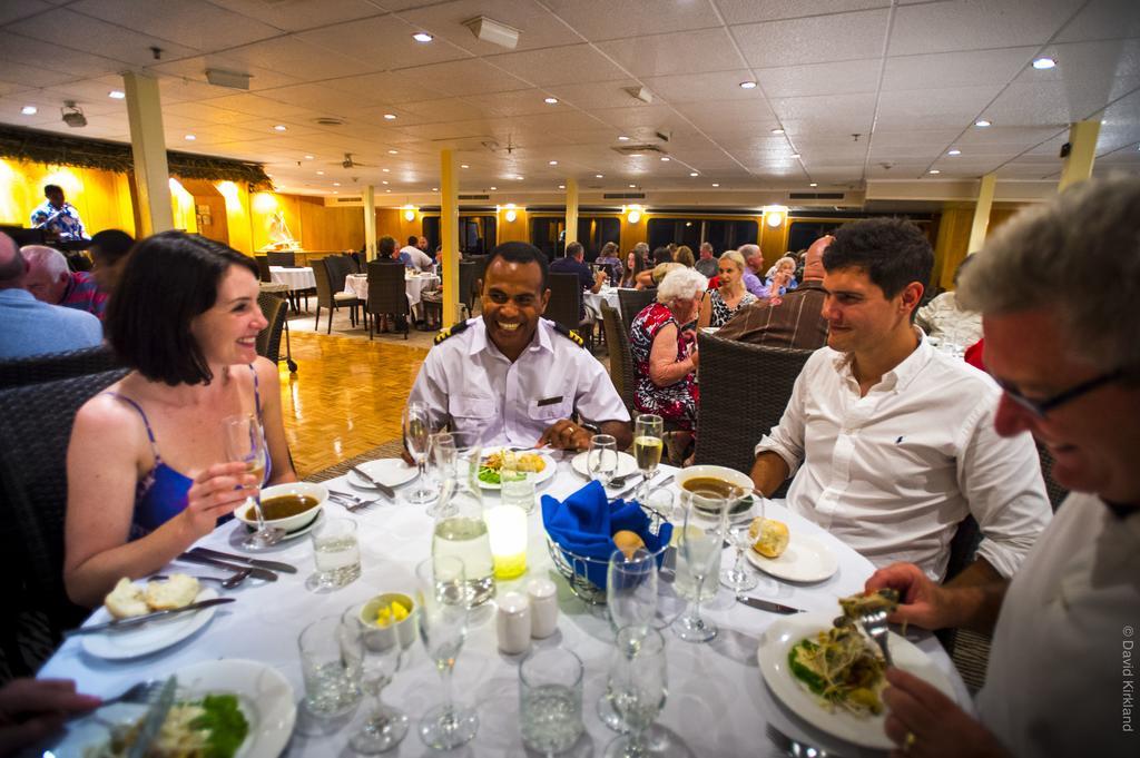 Captain Cook Cruises Fiji Denarau Island