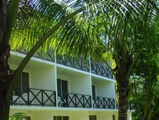 Beachside Hotel 2*