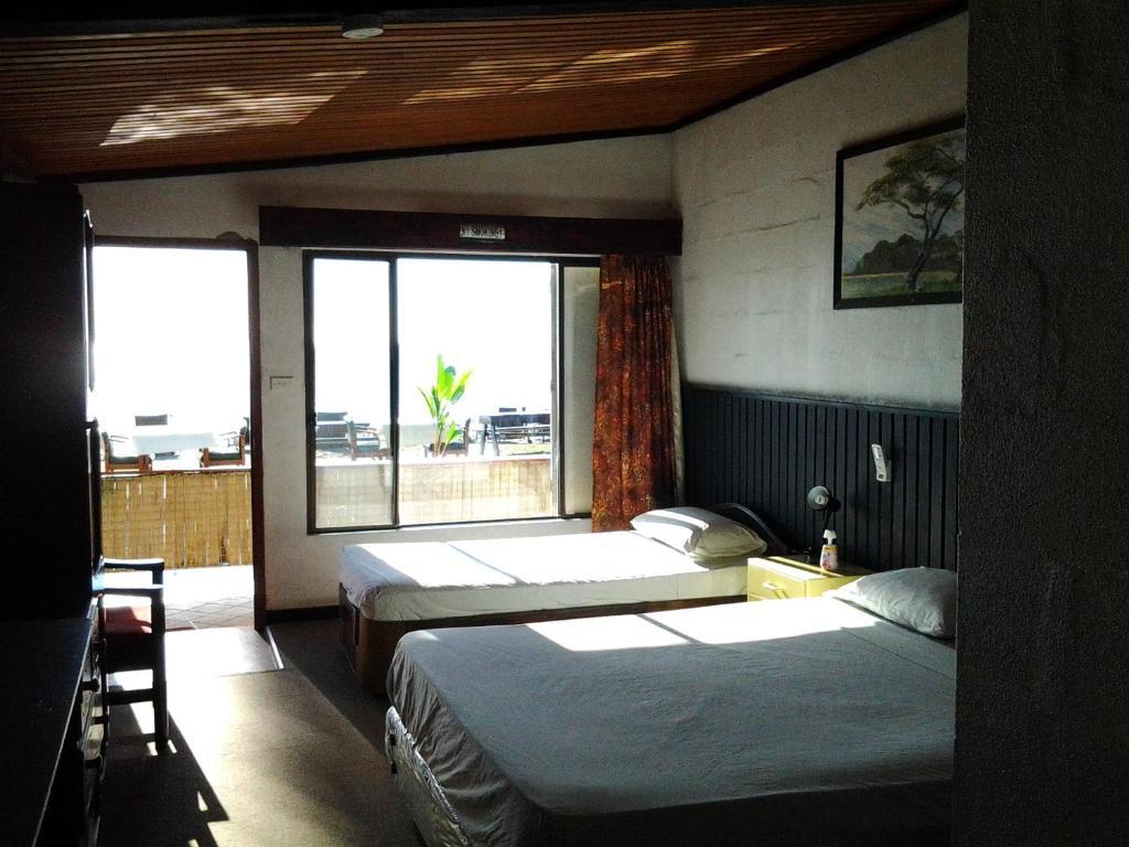 Travellers Resort