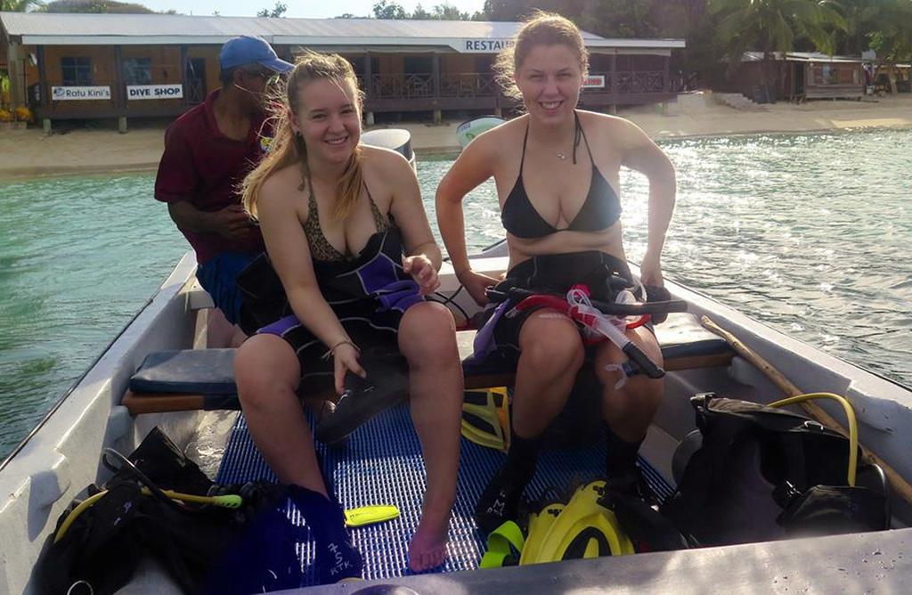 Resort Ratu Kini Backpackers & Dive Mana Island