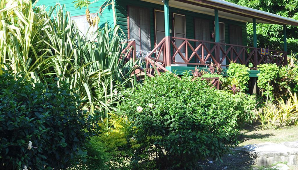 Ratu Kini Backpackers & Dive Resort