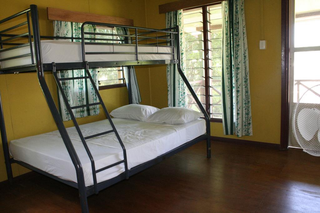 Ratu Kini Backpackers & Dive Resort