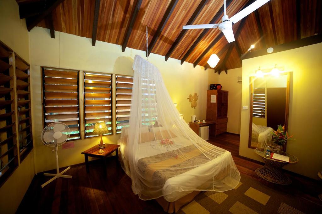 Club Fiji Resort 3*