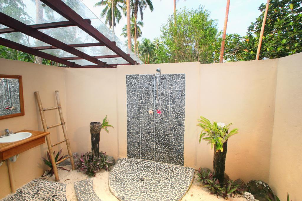 Mango Bay Namatakula