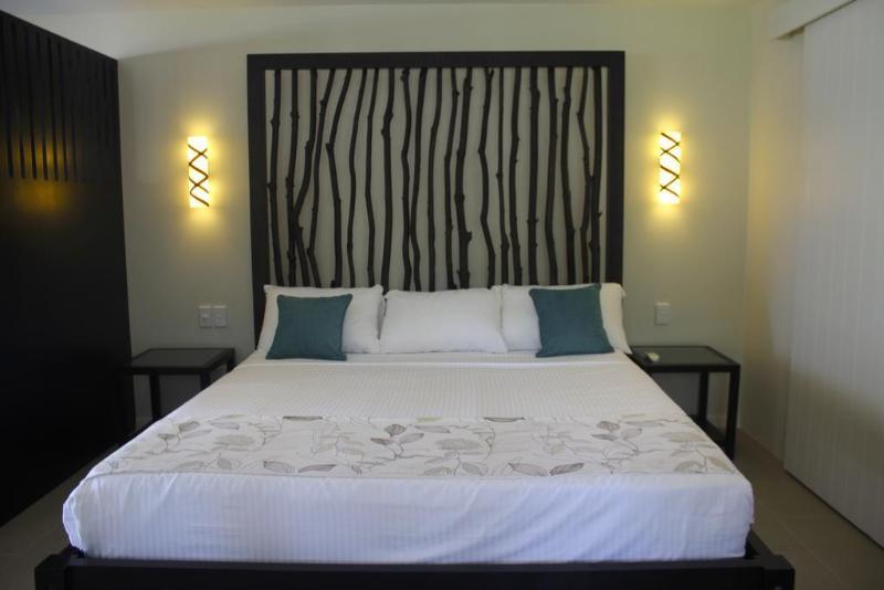 Fiji 4* Treasure Island