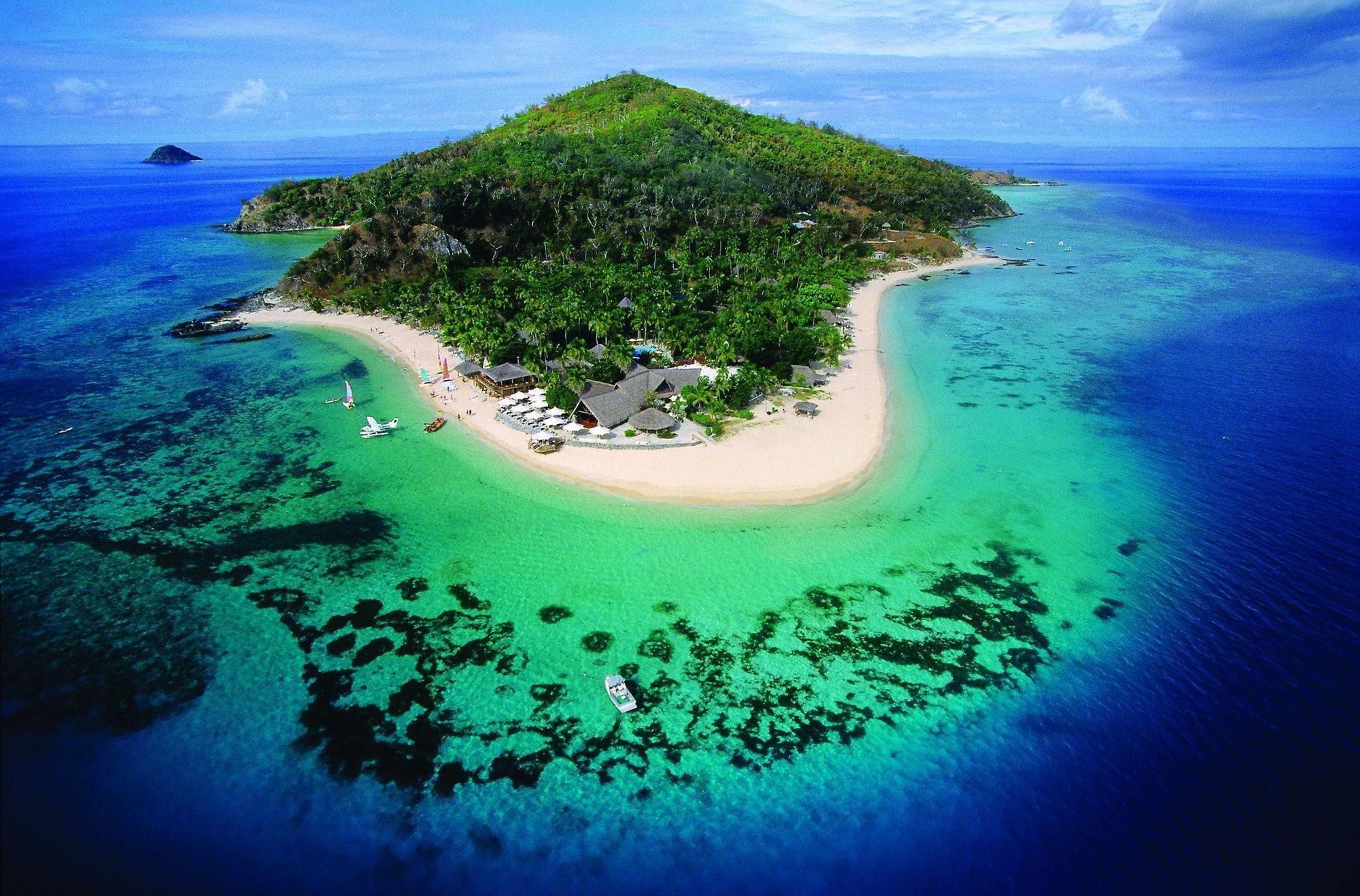 Castaway Island, Fiji Resort