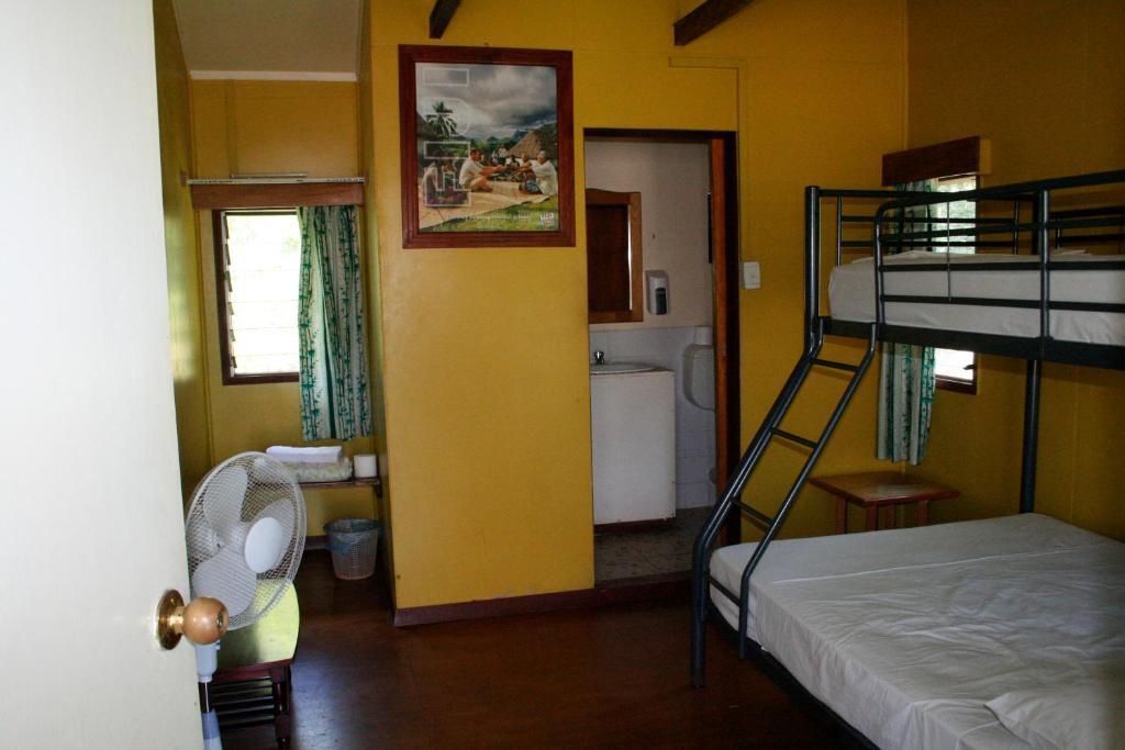 Ratu Kini Backpackers & Dive