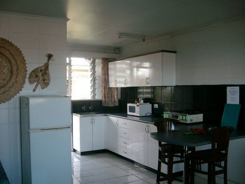 Capricorn 3* Suva
