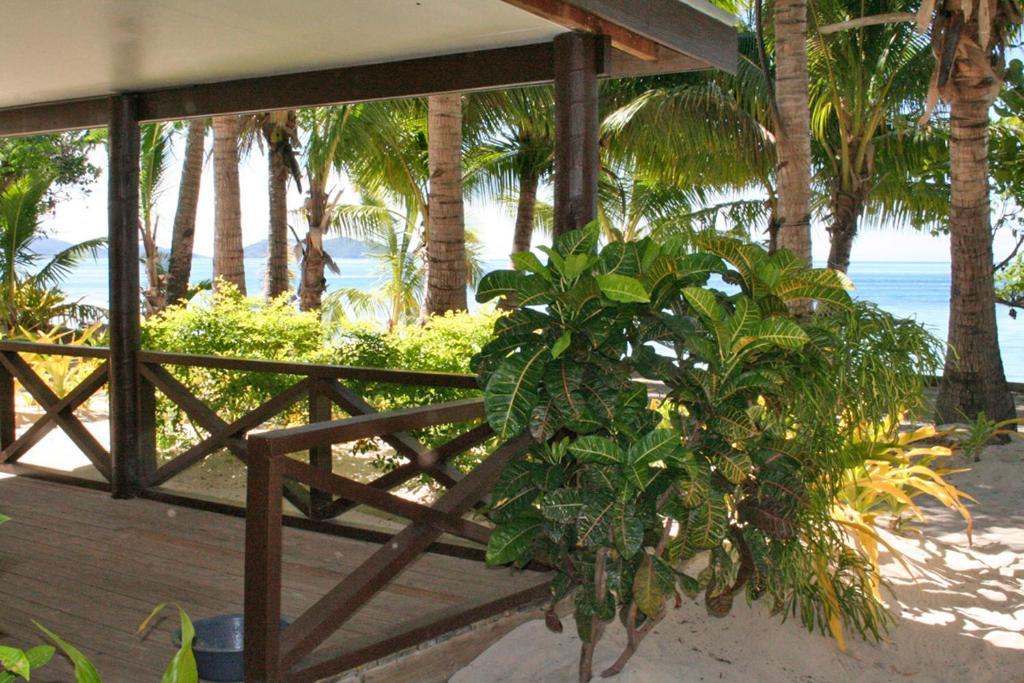 Ratu Kini Backpackers & Dive 2* Mana Island