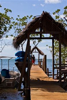 Hotel Palmlea Farms And Bures