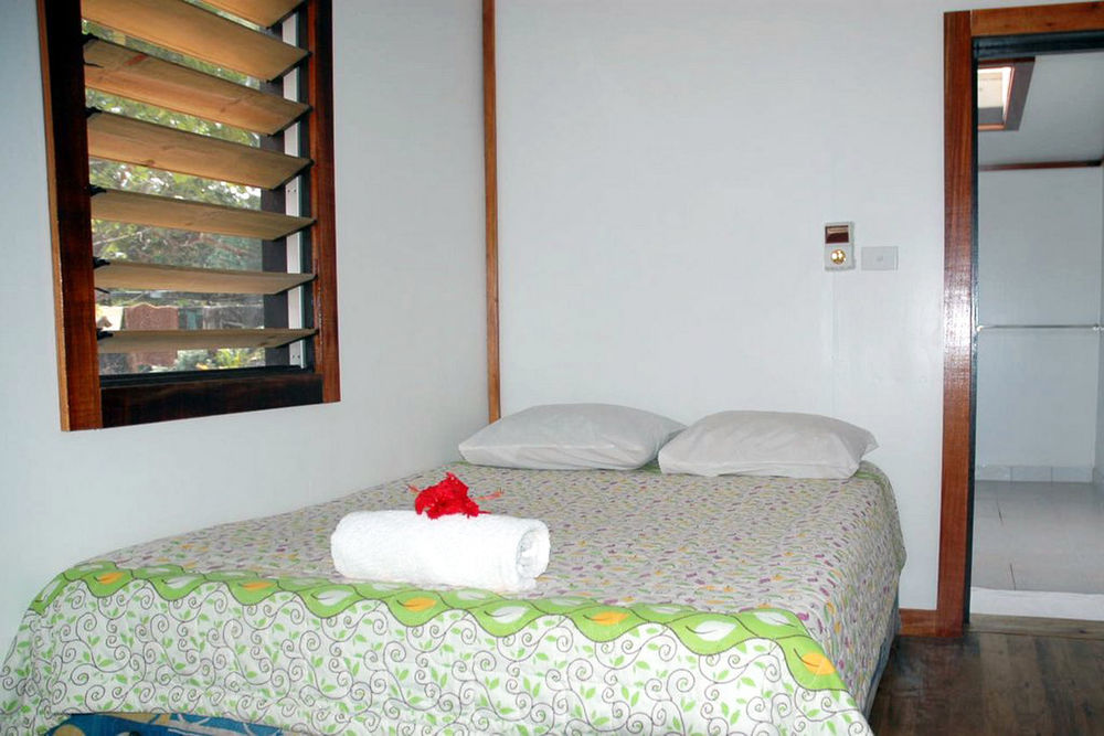 Ratu Kini Backpackers & Dive Resort