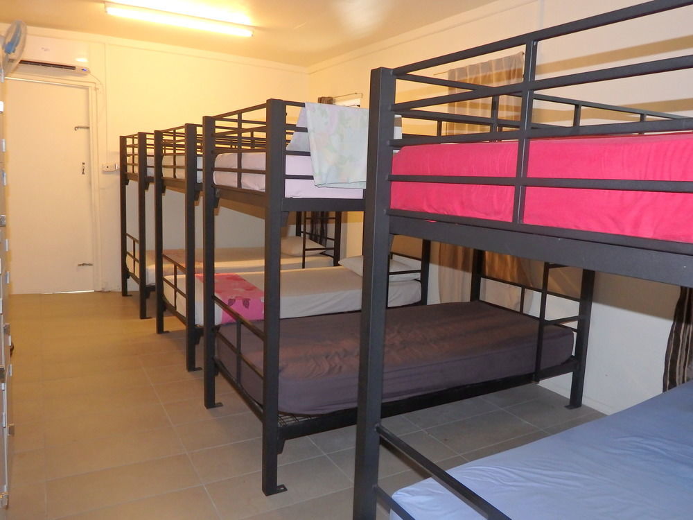 Bluewater Hostel *