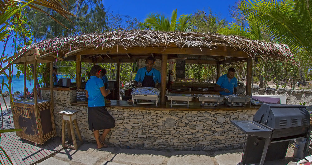 Barefoot Manta Island Resort Resort
