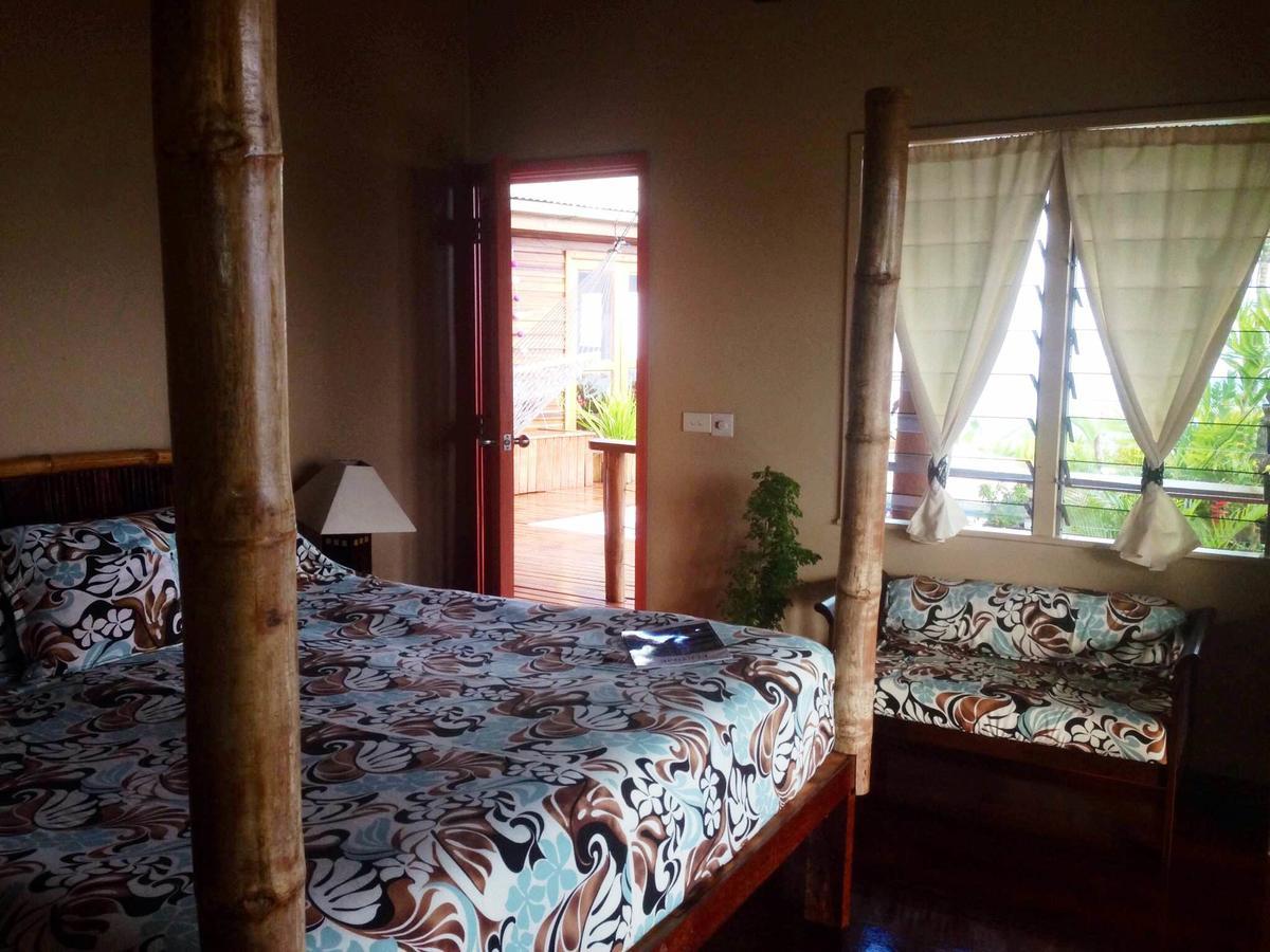Bed & Breakfast Naveria Heights Savusavu