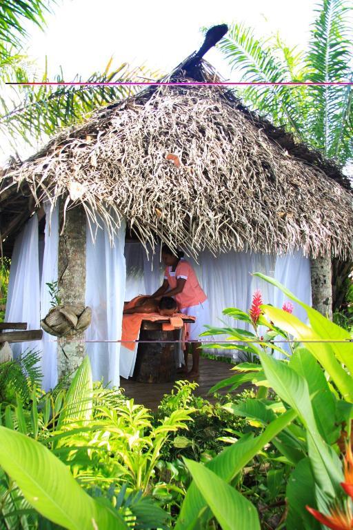 Garden Island Resort 3*