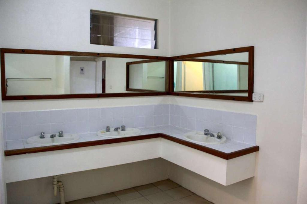 Bamboo Backpackers Hostel *
