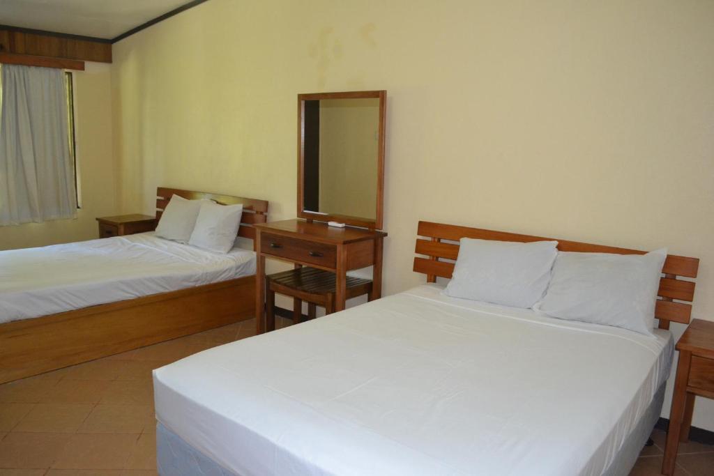 Resort Ratu Kini Backpackers & Dive