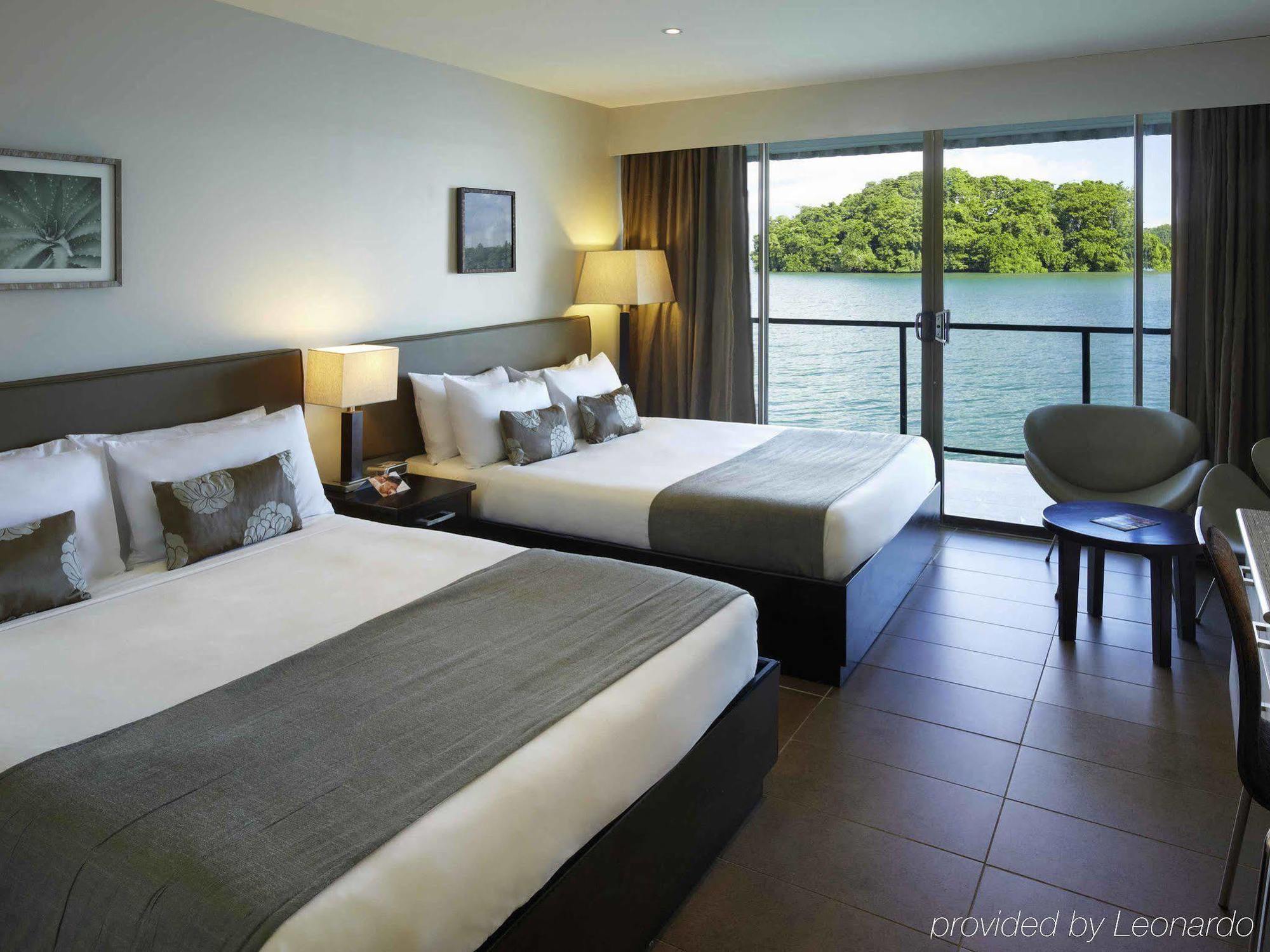 Hotel Novotel Lami Bay 4*