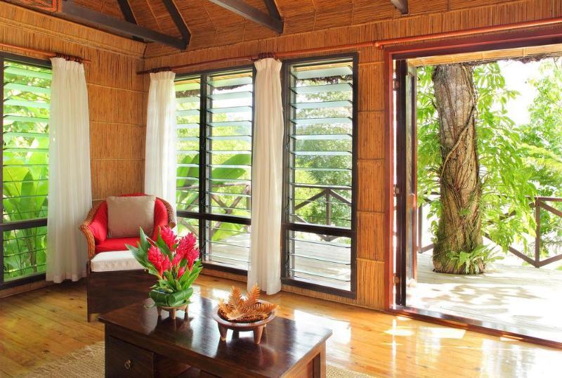 Resort Matamanoa Island Resort 4*