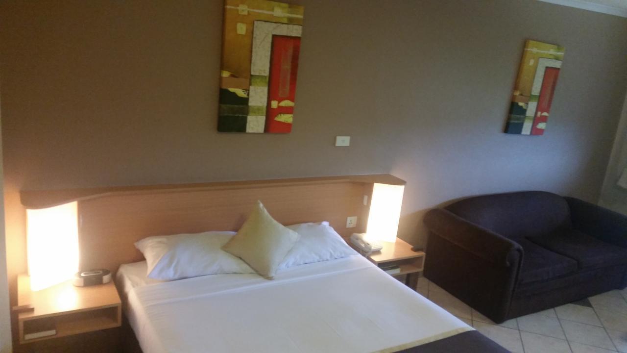 Peninsula International Hotel 3*