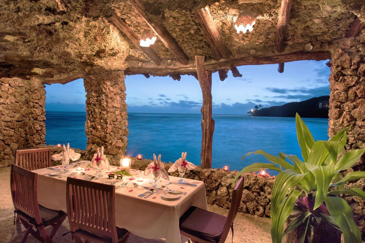 Savasi Island Resort
