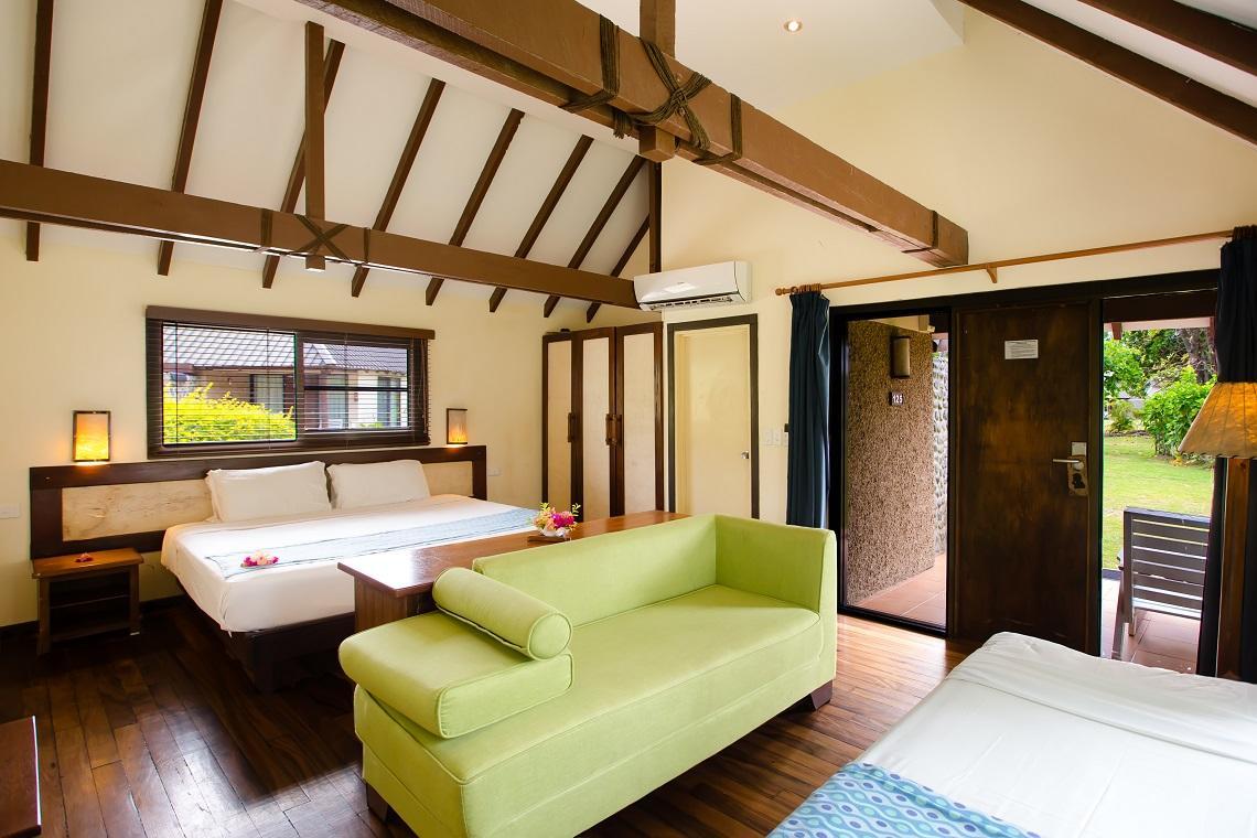 & - Fiji Resort 4*