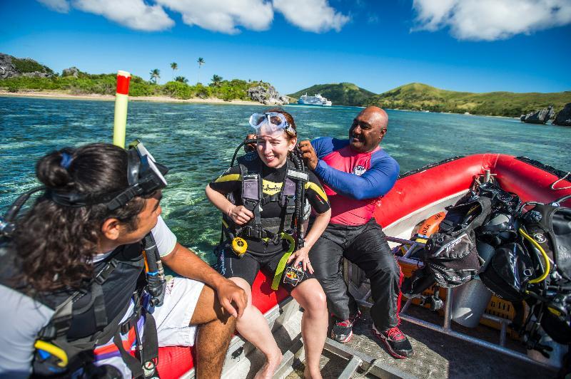  Captain Cook Cruises Fiji Denarau Island