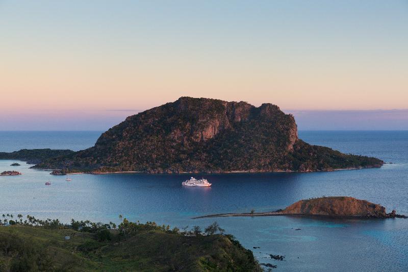 Captain Cook Cruises Fiji  Denarau Island