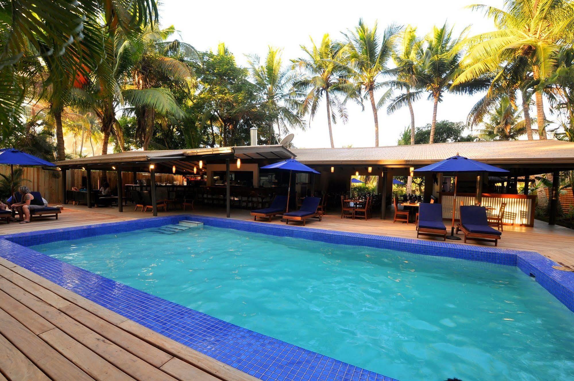 Oasis Palms Resort