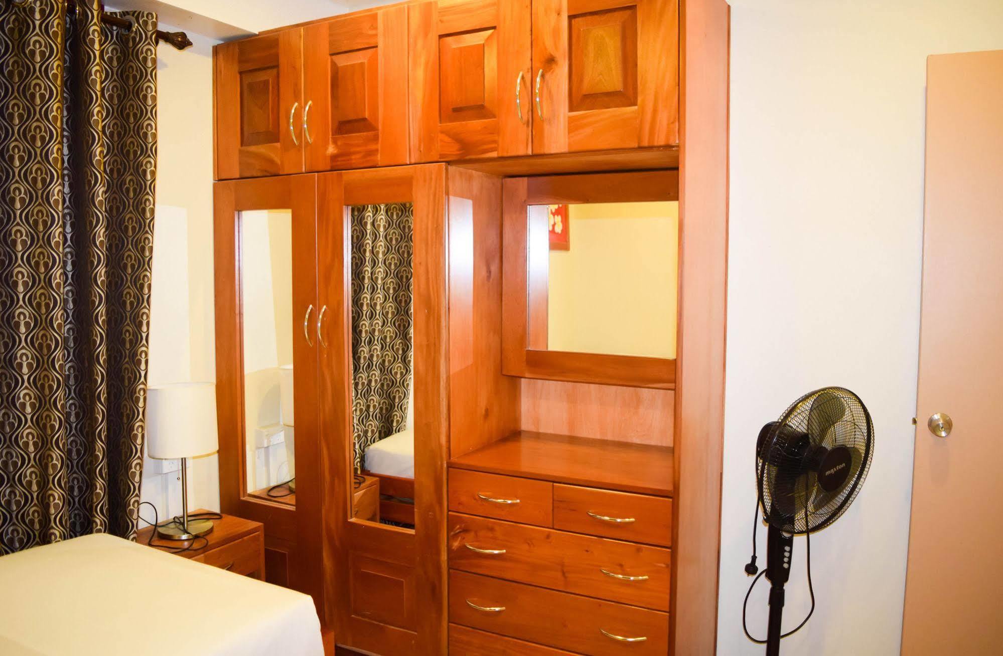 Al - Minhaj Service Apartment Nadi