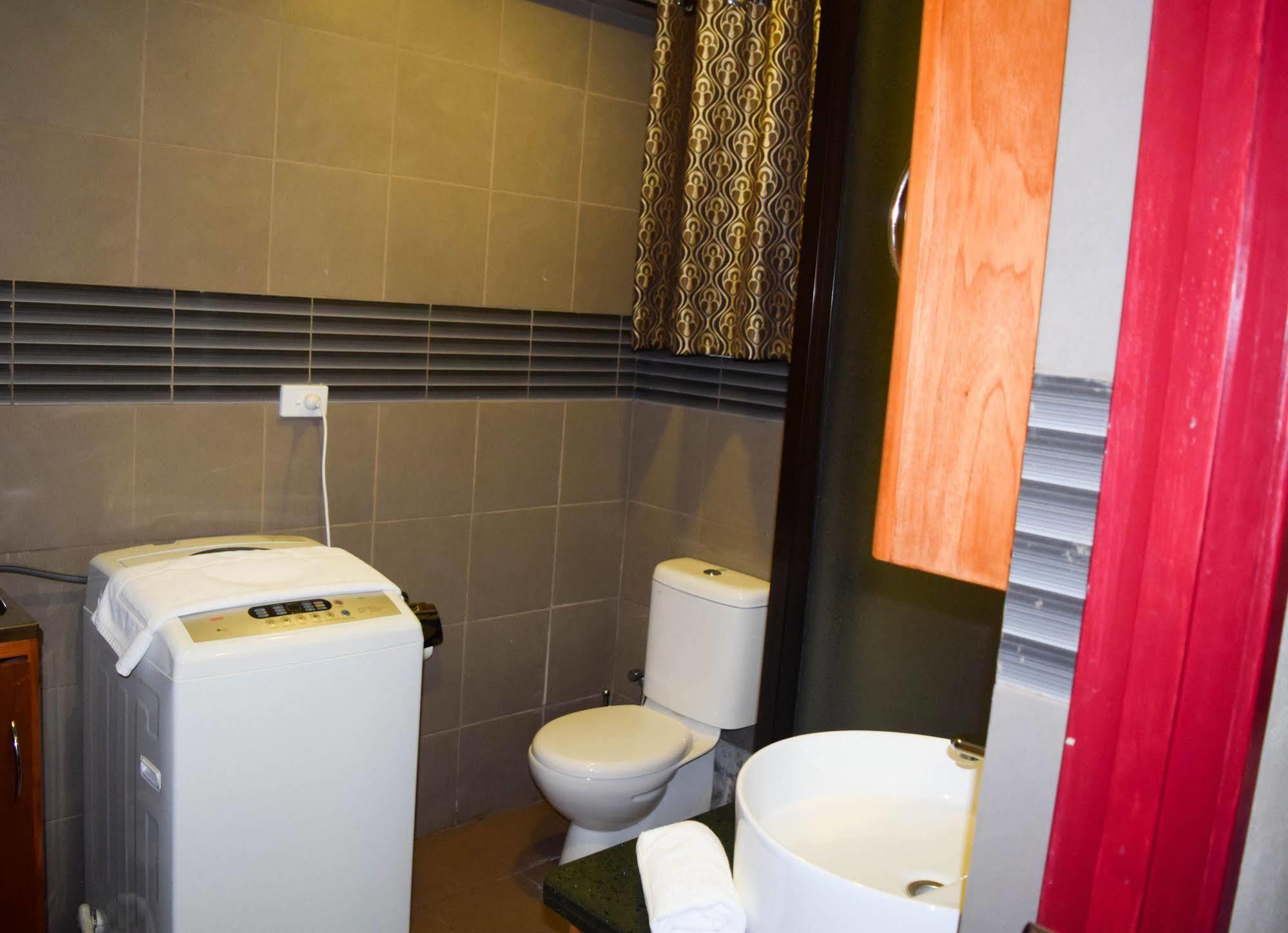 Al - Minhaj Service Apartment Nadi