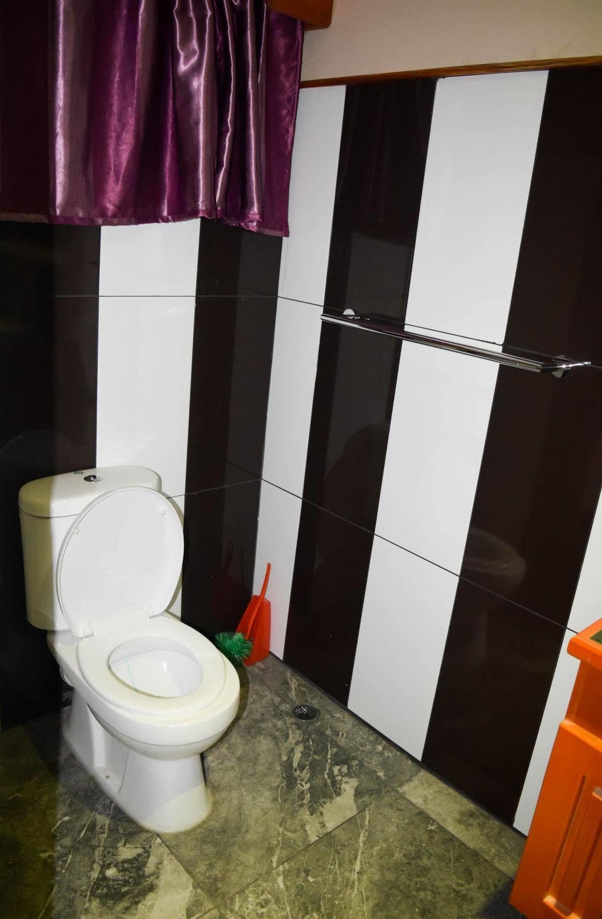 Al - Minhaj Service Apartment