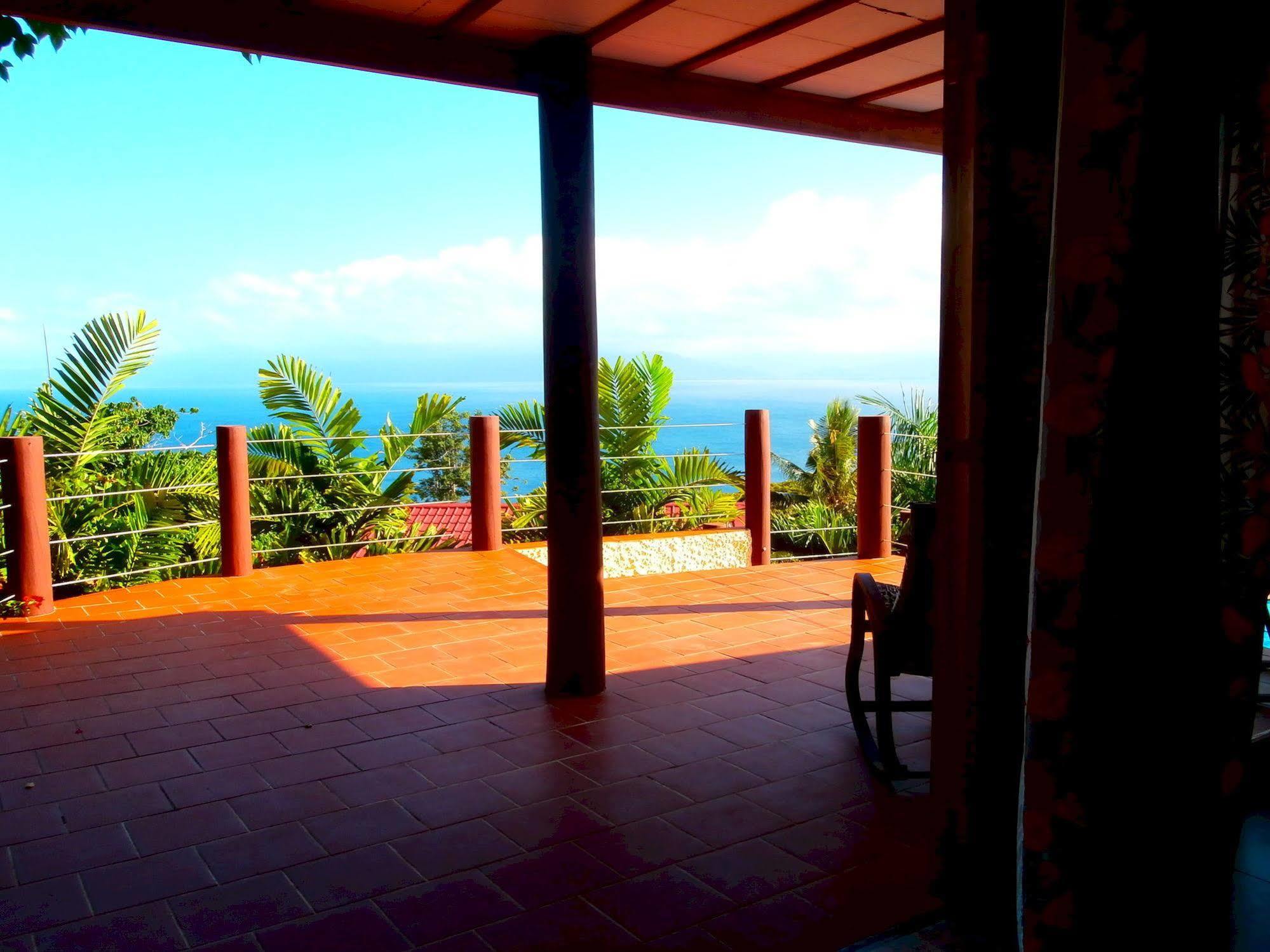 Korovesi Sunshine * Savusavu