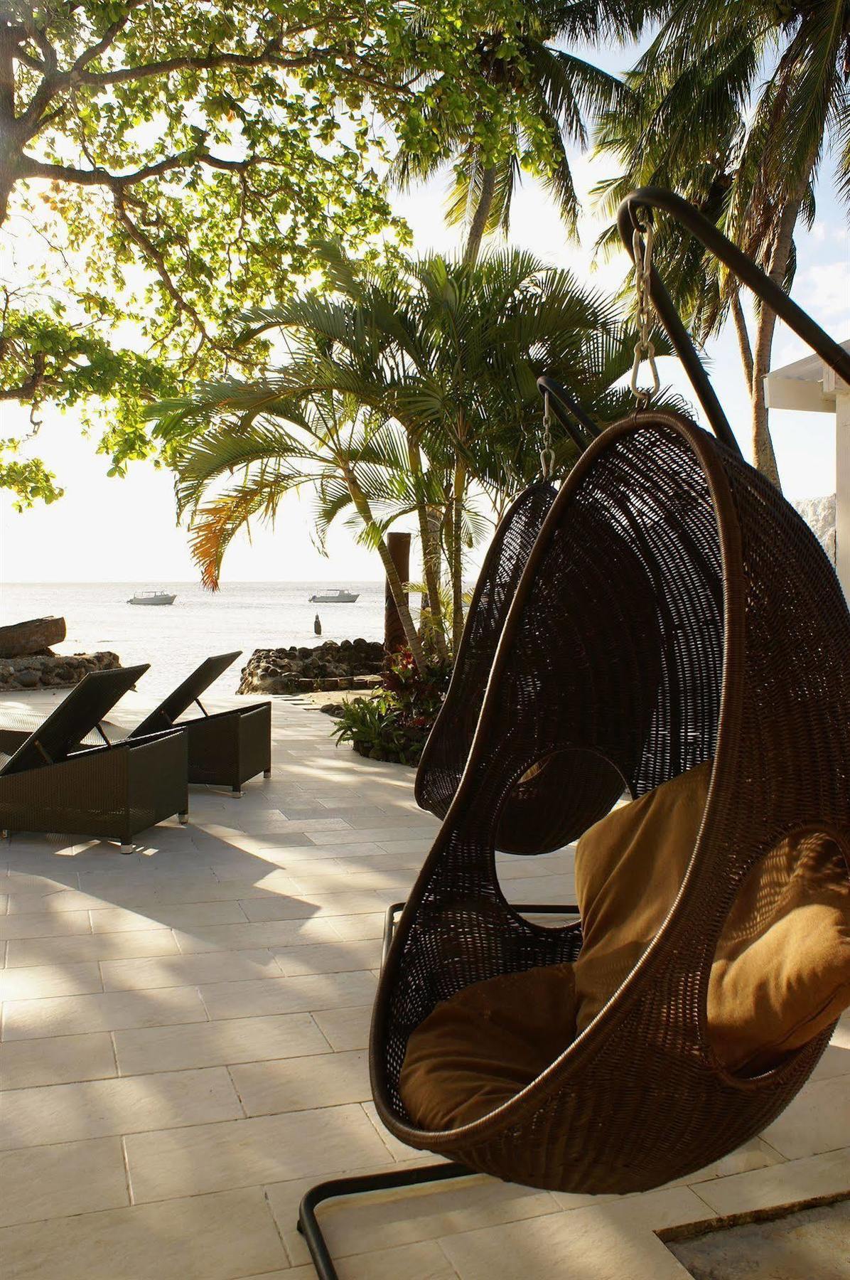 Resort Garden Island Waiyevo