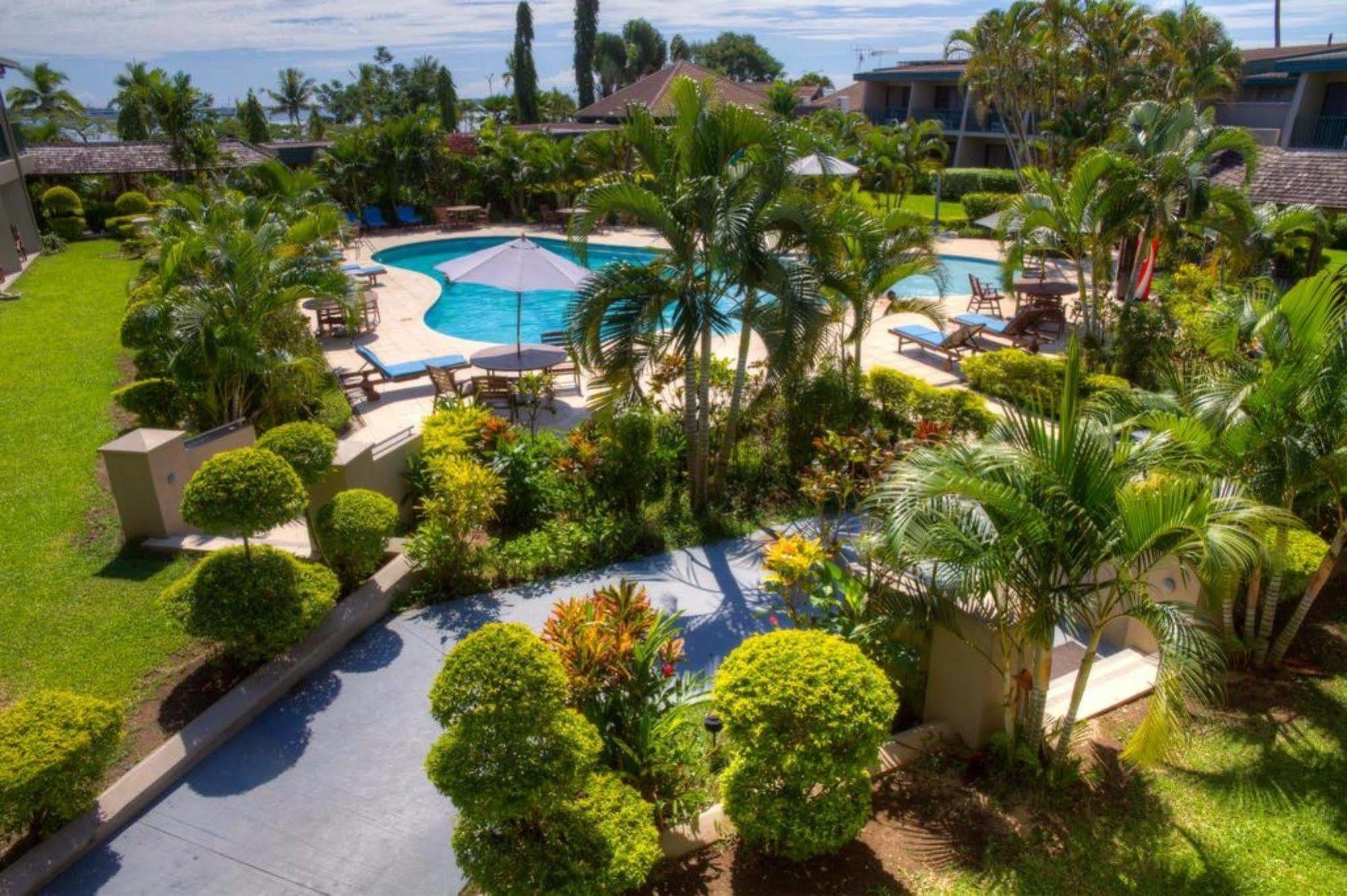 Tanoa Waterfront 4*