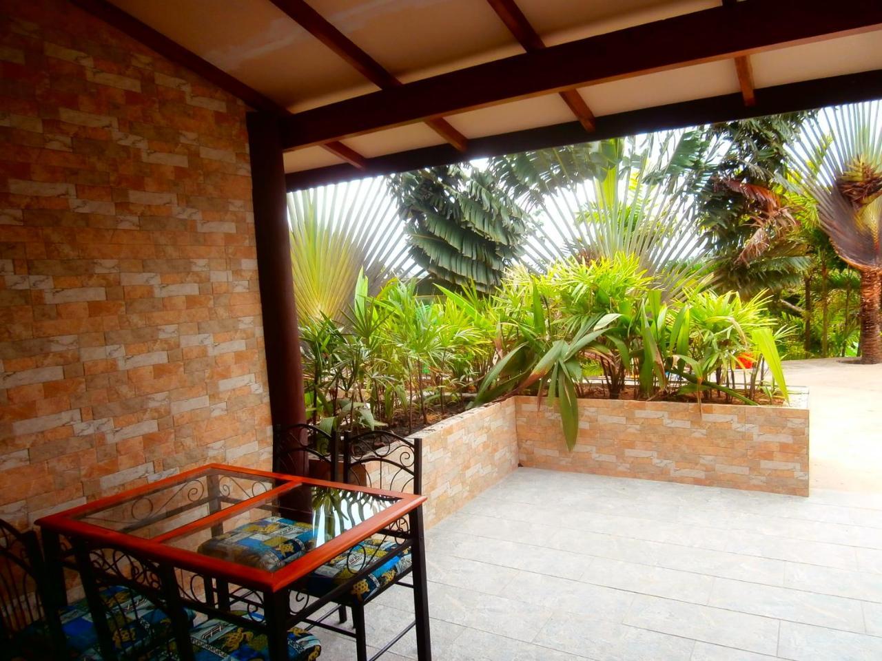 Apartment Korovesi Sunshine