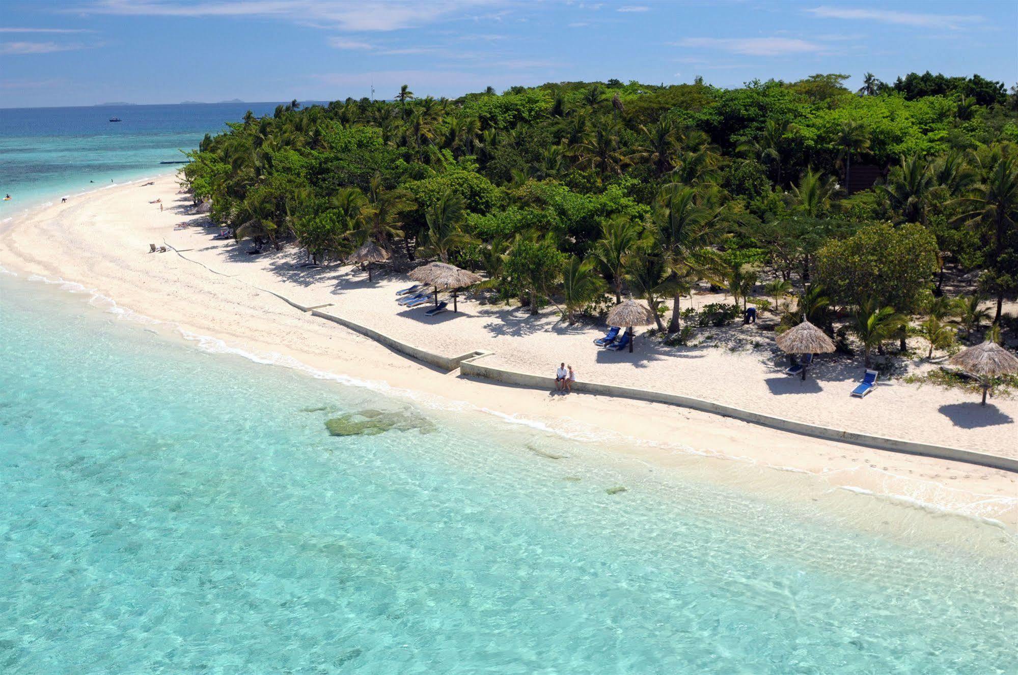 Fiji 4*