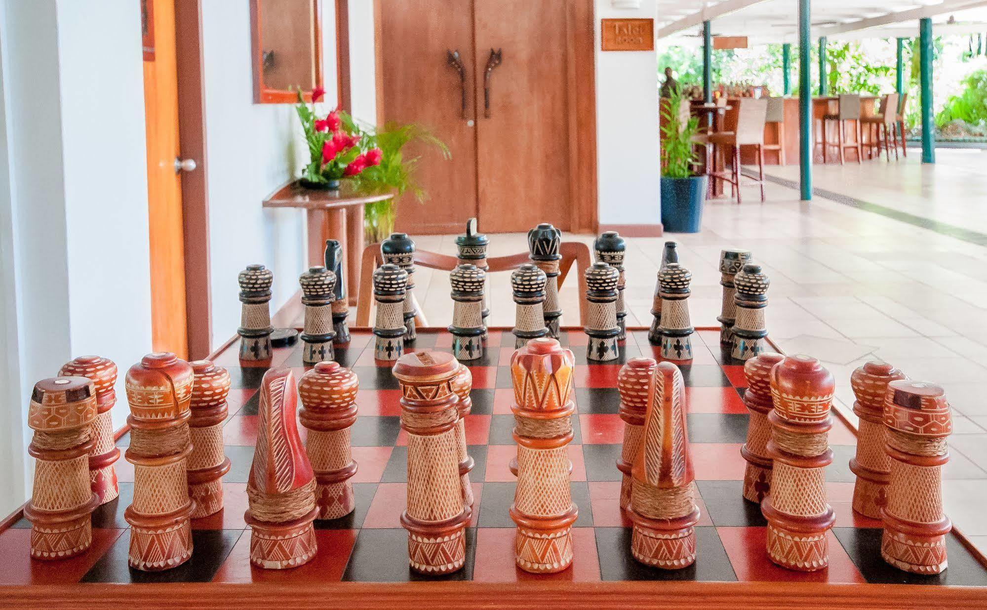 Hotel Tanoa International