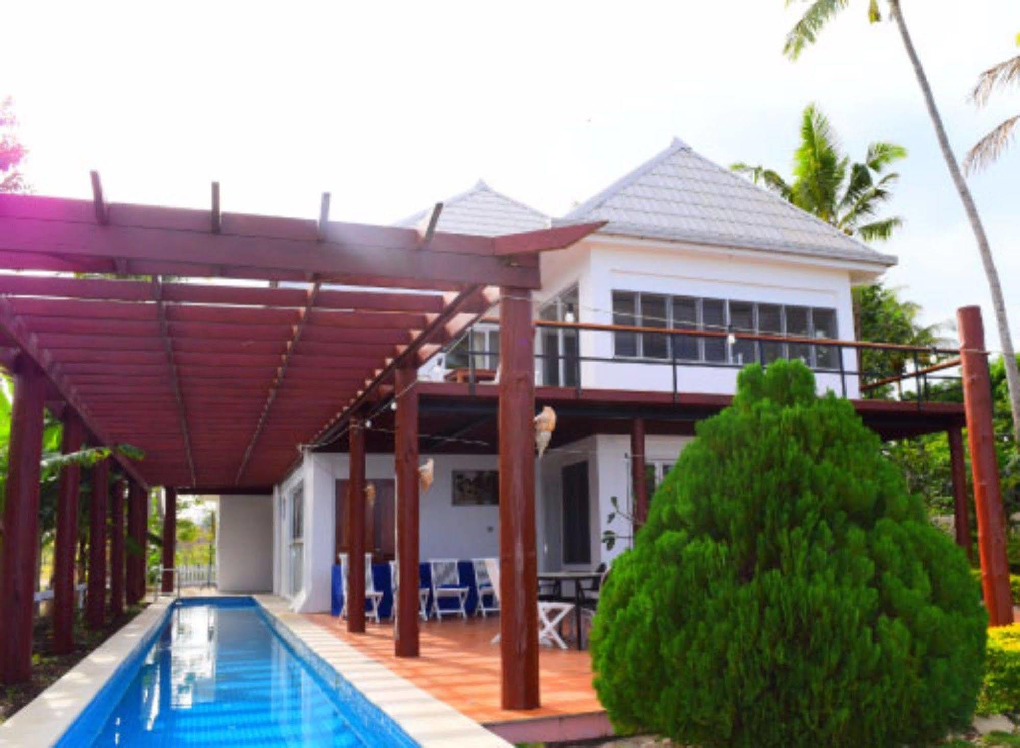 First Landing & Resort 3*