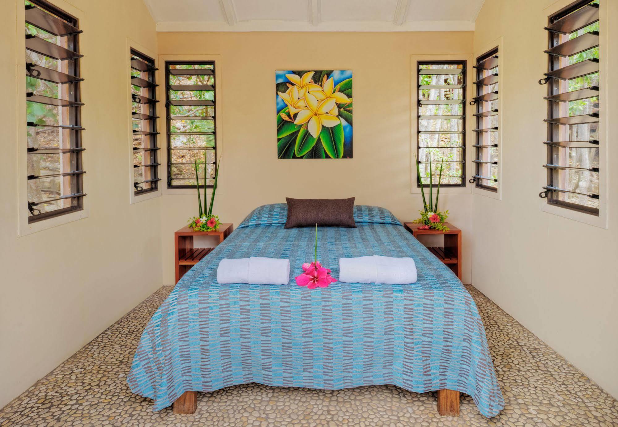 Mantaray Island Resort Nanuya Balavu Island