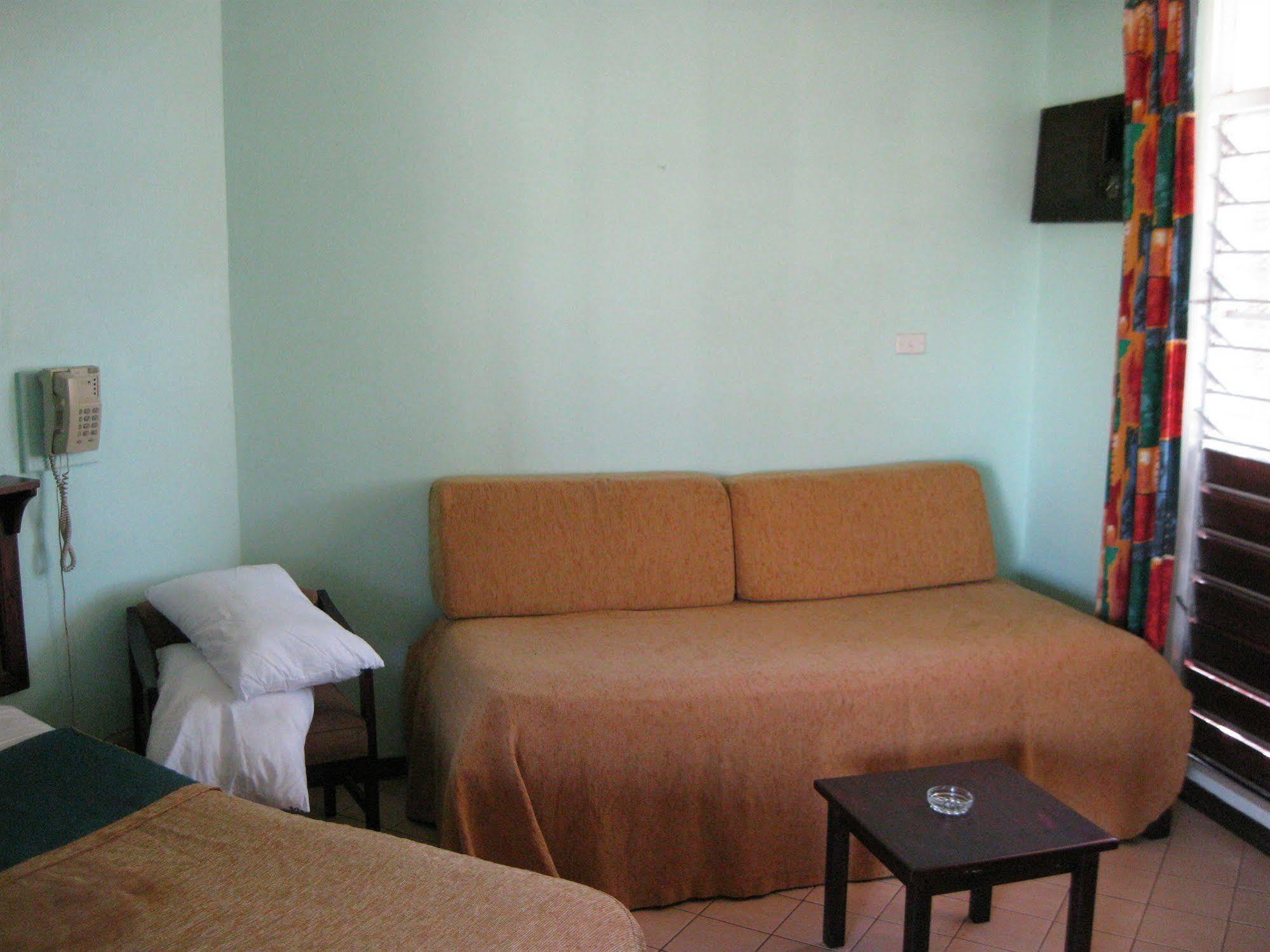Hotel Oasis 3*