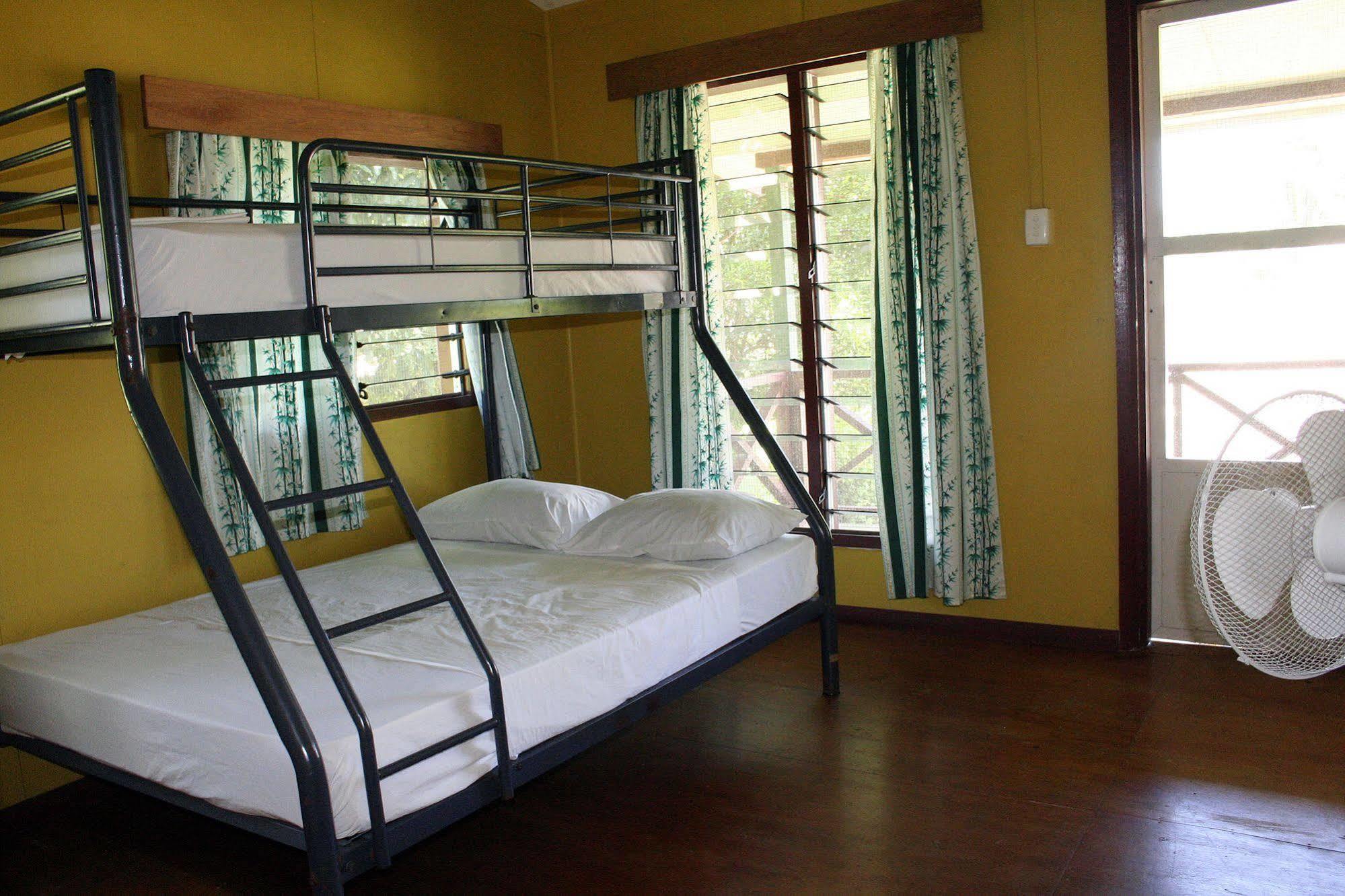 Resort Ratu Kini Backpackers & Dive 2*